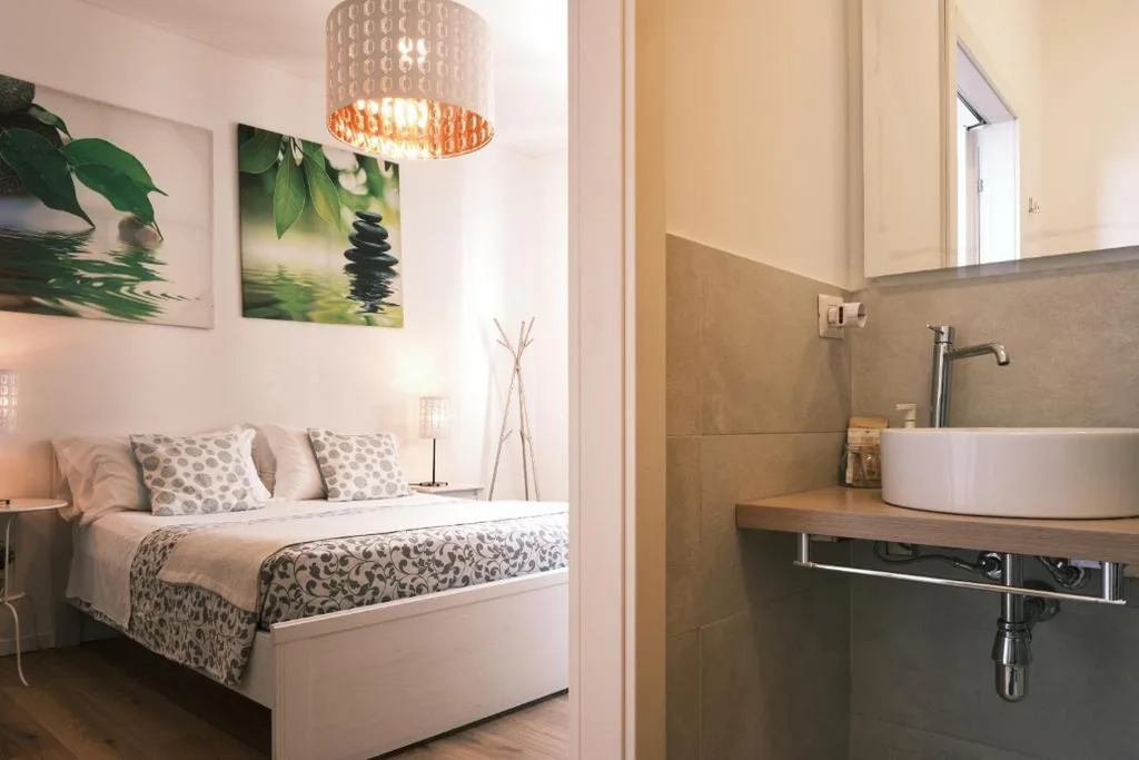 Small Double Room — Milano 71