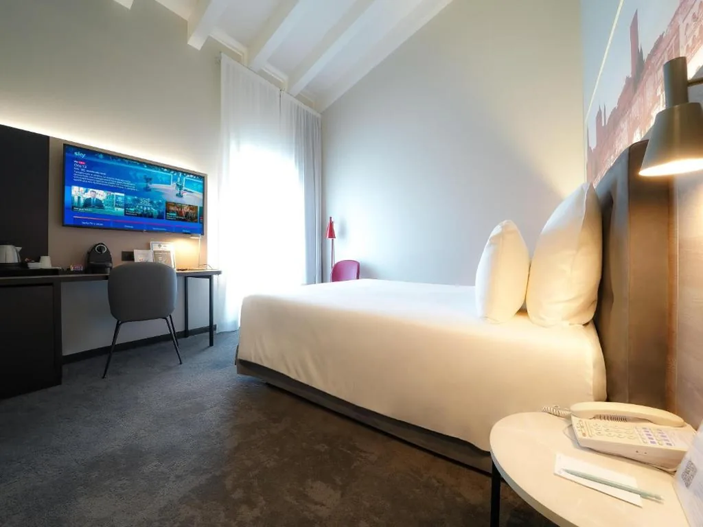 Privilege Double Room — Mercure Bergamo Centro Palazzo Dolci