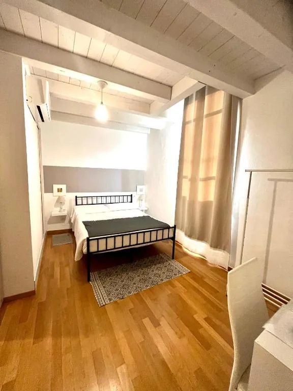 Camera Matrimoniale — RESIDENZA SERENA B&B – Centro Storico