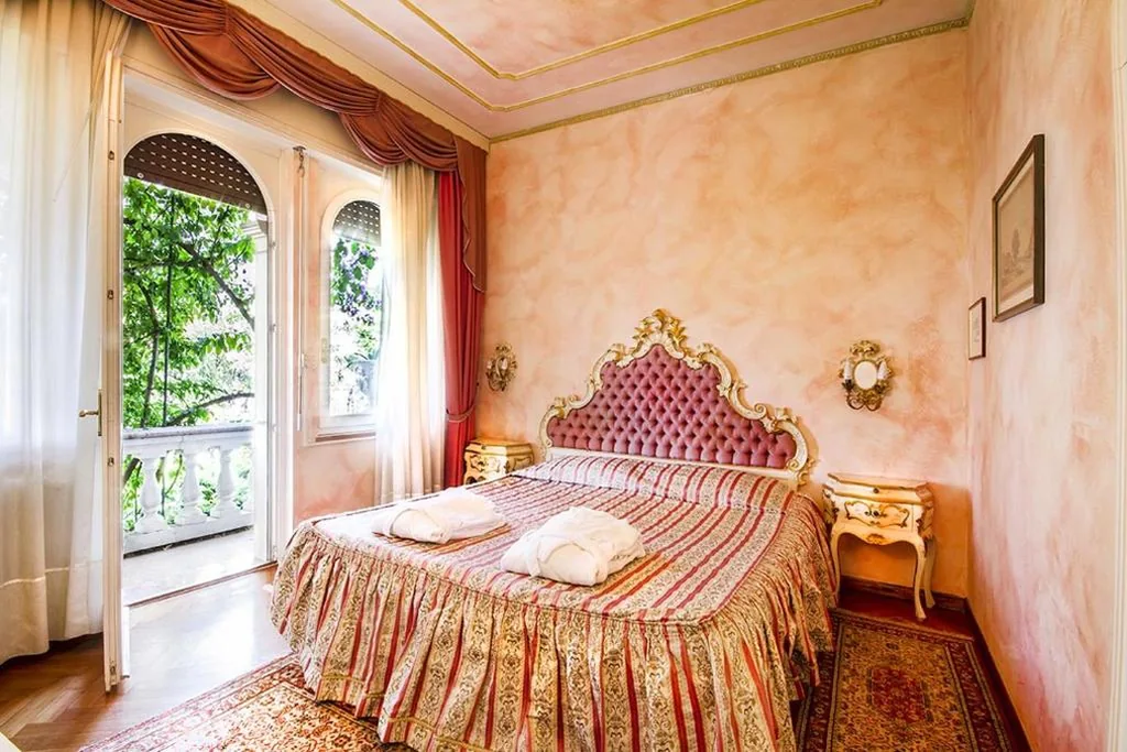 Camera Matrimoniale Romantic — Park Hotel Ville Montefiori Spa & Centro Benessere