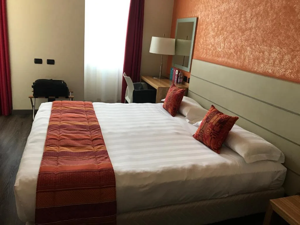 Camera Matrimoniale Standard — Bis Hotel Varese