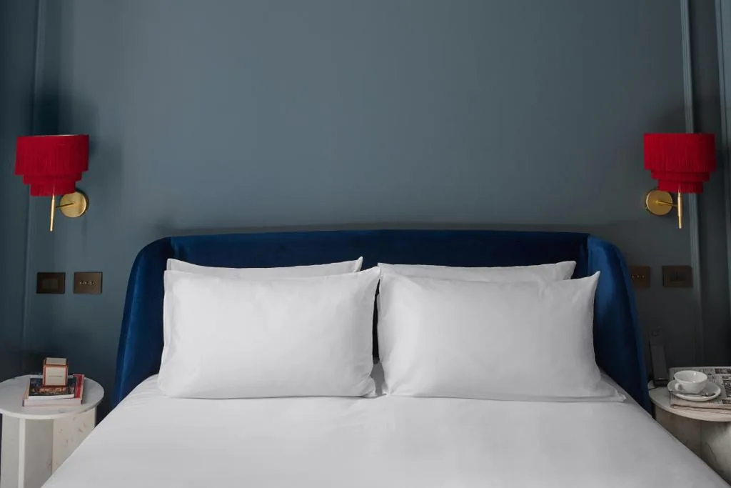 Standard Double Room — Casa Laveni