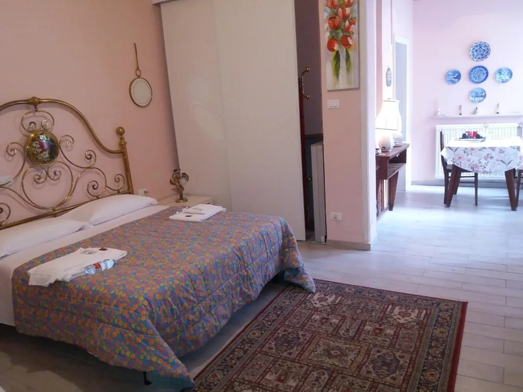 Standard Double Room with Private Bathroom — Da Selly