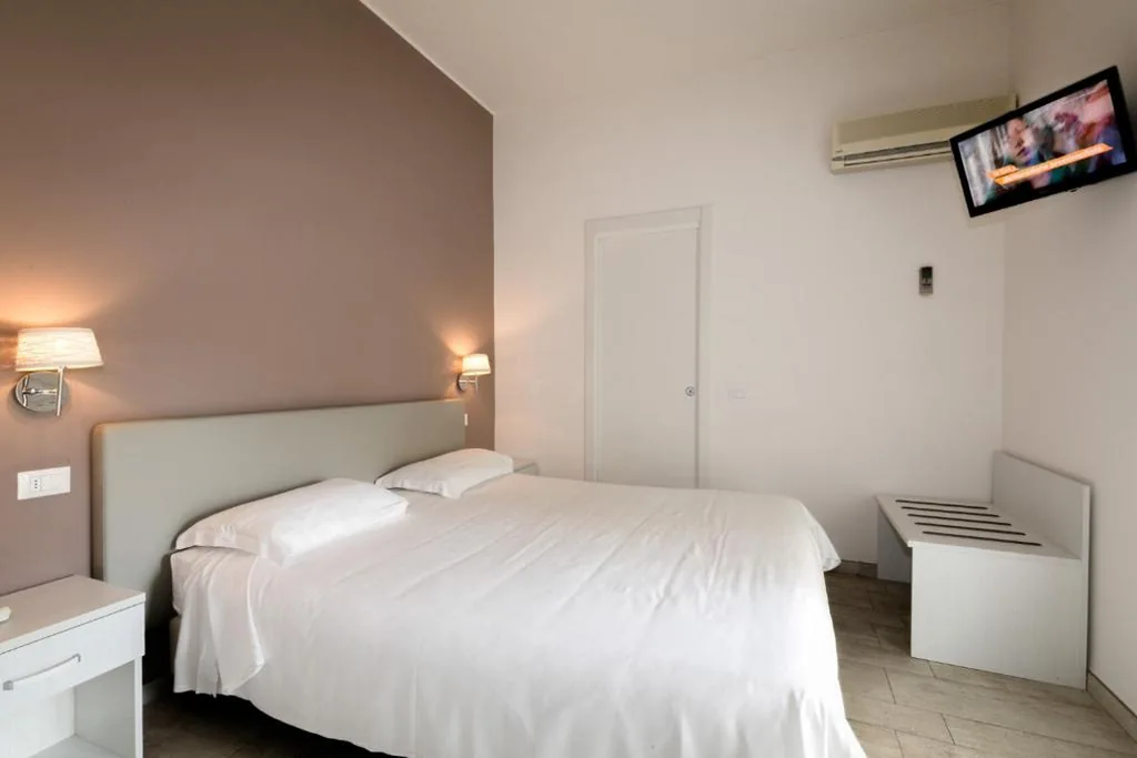 Camera Matrimoniale Standard con Balcone — Hotel Saviola