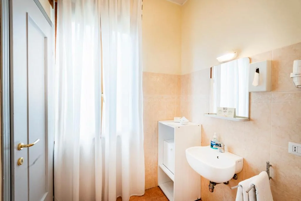 Standard Double Room with Garden View — Hotel Il Perlo