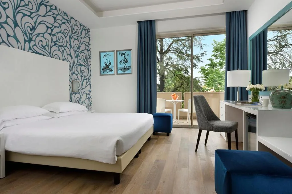 Standard Double Room with Interior View and Spa Access — Hotel Continental Wellness & Spa