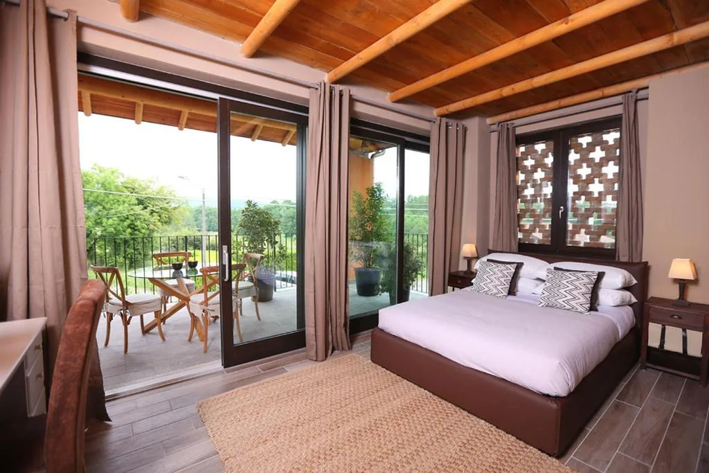 Standard Double Room — Equirelais
