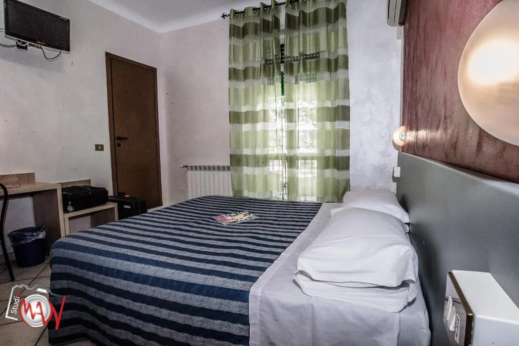 Standard Double Room — Hotel Bel Sit
