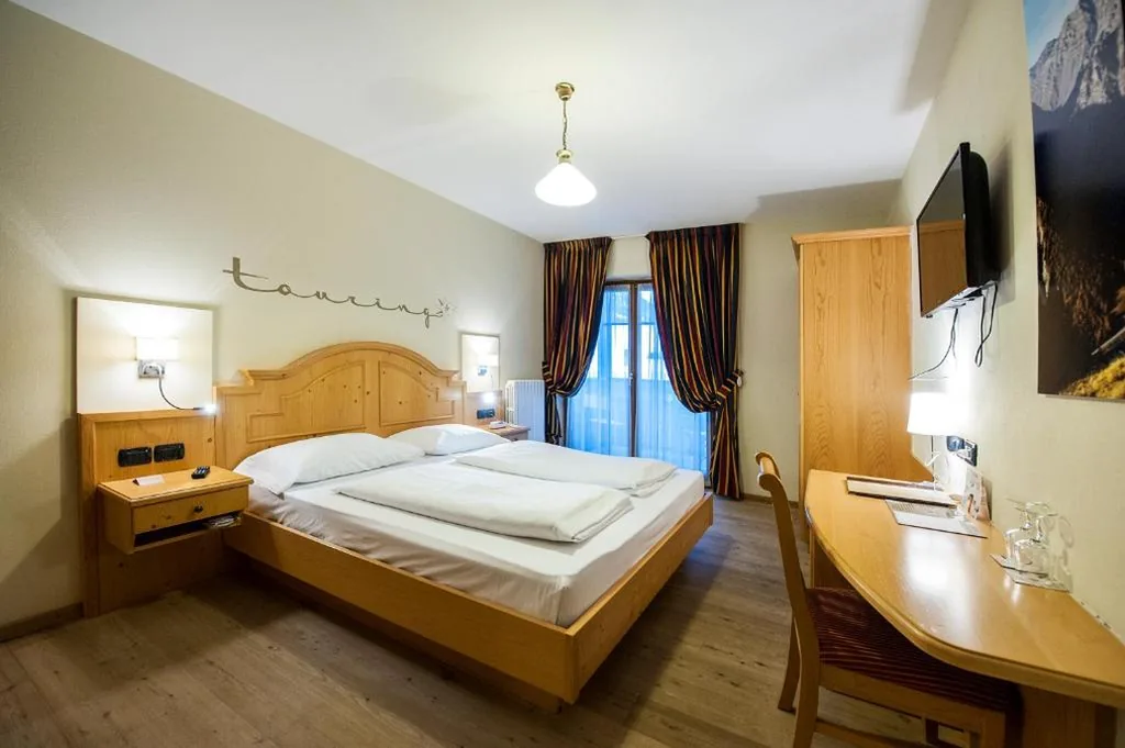 Standard Double Room — Hotel Touring