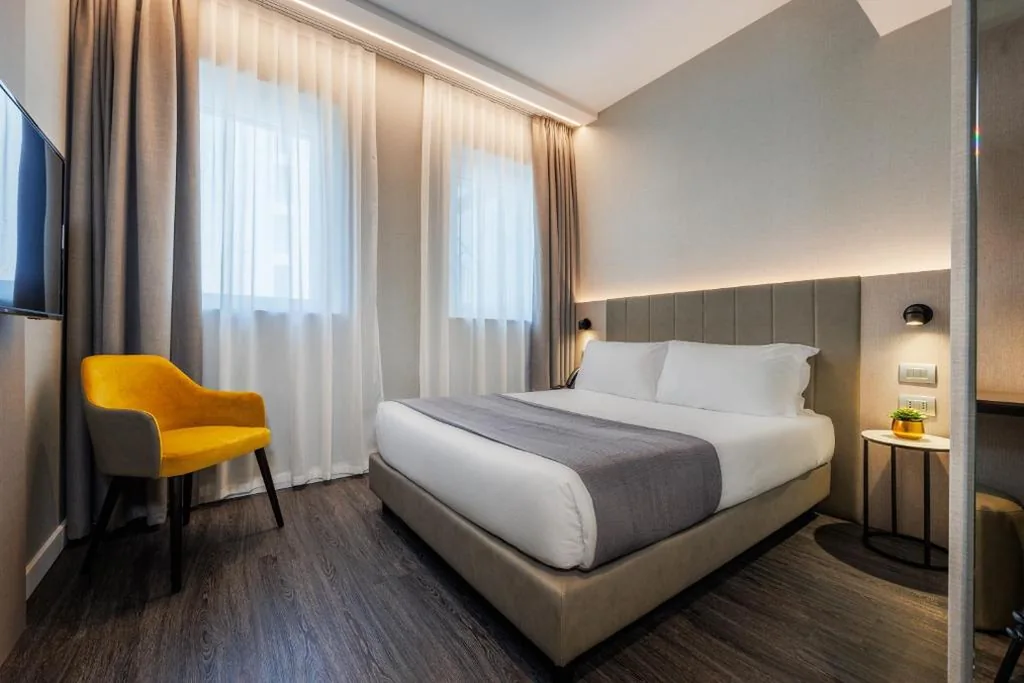 Camera Matrimoniale Standard — IH Hotels Milano Centrale