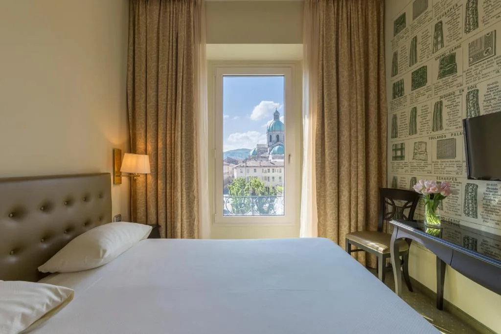 Camera Matrimoniale Standard — Palace Hotel Lake Como