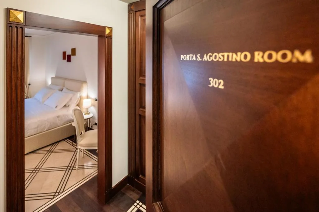 Standard Double Room — Palazzo Porta Picta