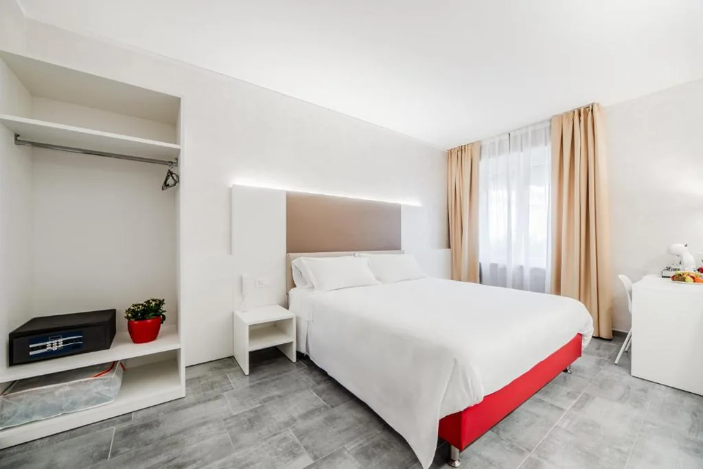 Standard Double Room — Room Milano Navigli