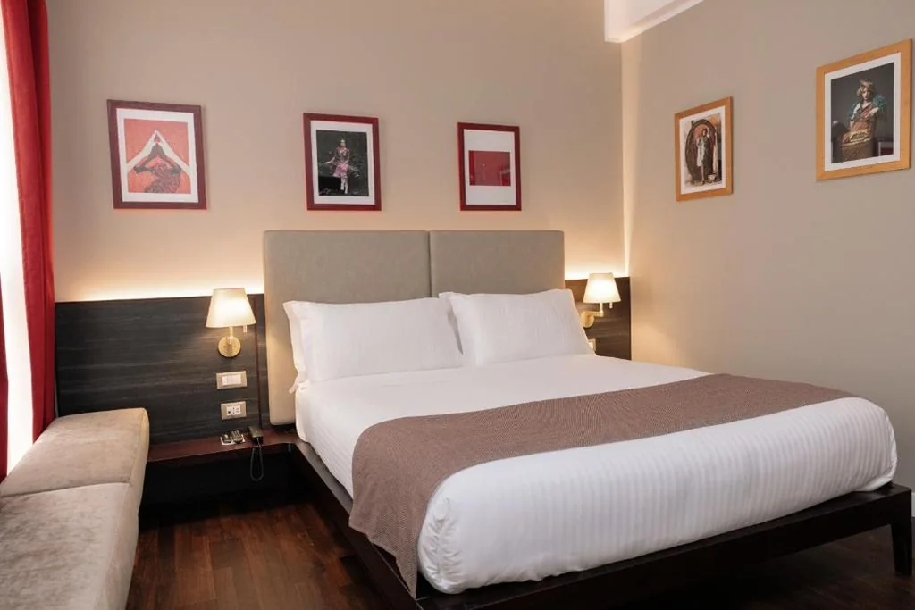 Superior Double Room — 10 KEYS MILANO