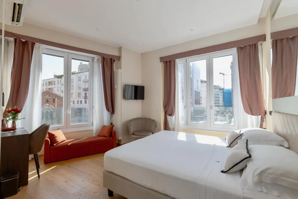 Superior Double Room — AH – Fashion District