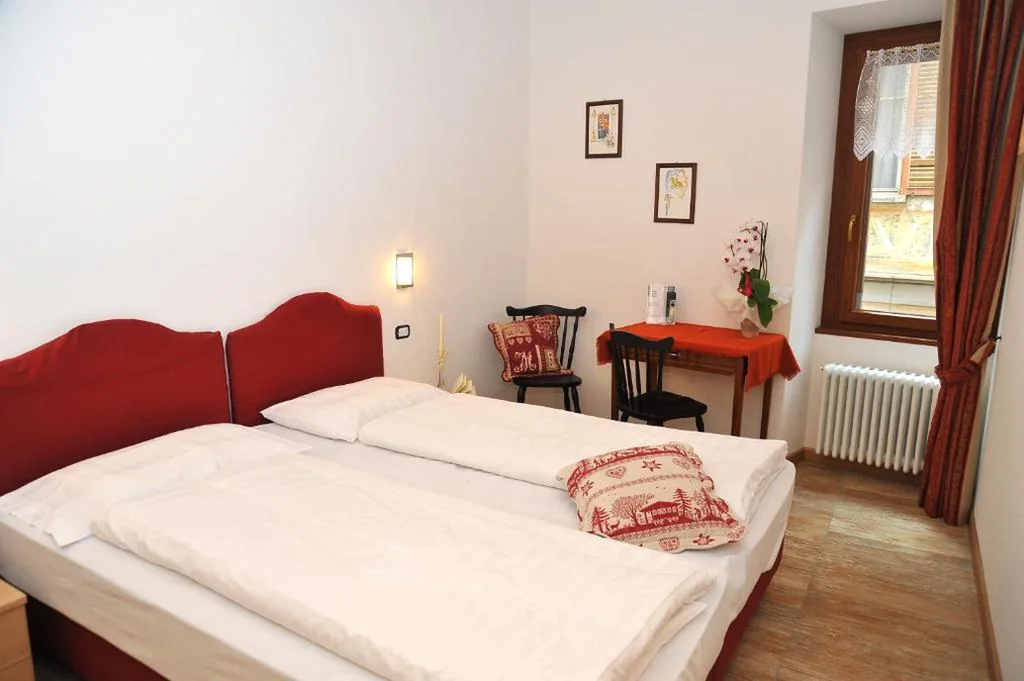 Superior Double Room — Albergo Stelvio