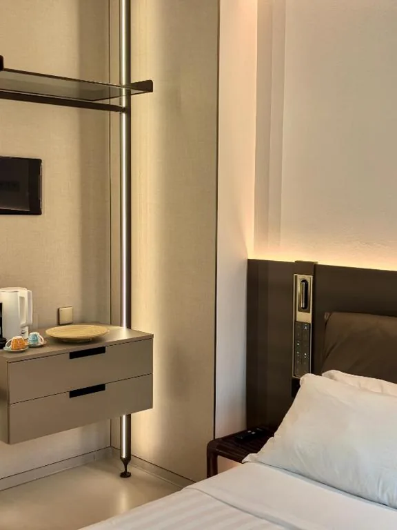 Superior Double Room — Amona by Comorooms