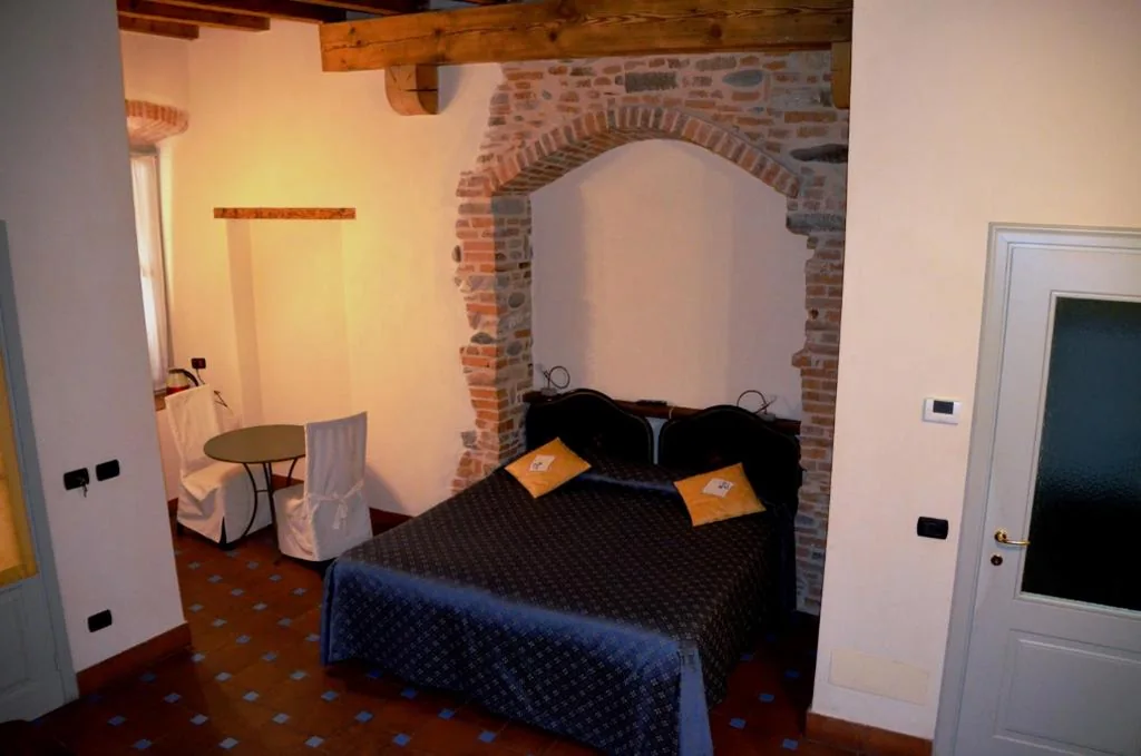 Superior Double Room — Angolo Del Poeta