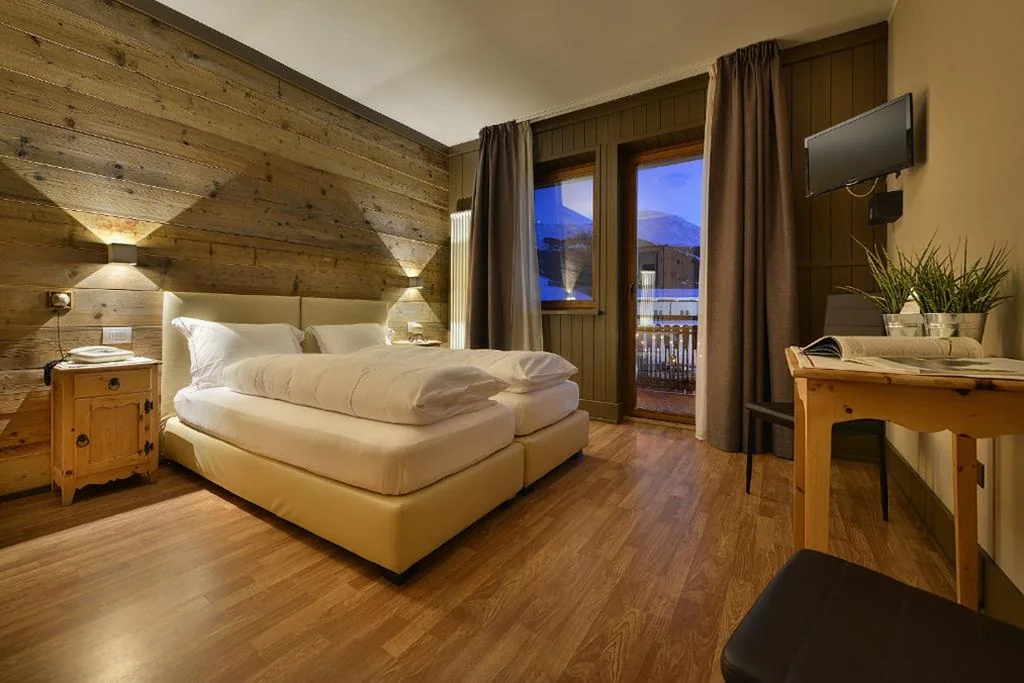 Superior Double Room with Balcony — Hotel Bernina