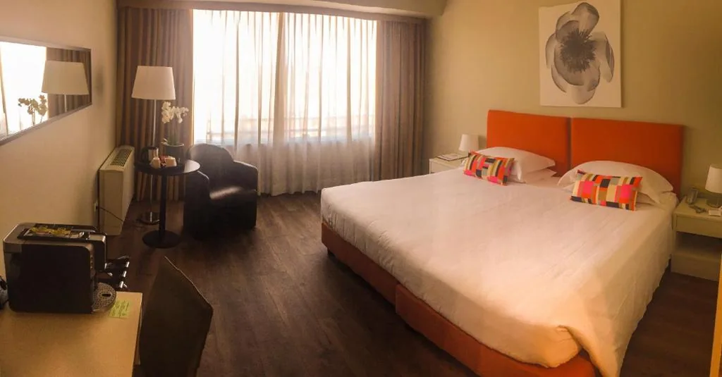 Superior Double Room with City View — Hotel Blaise & Francis