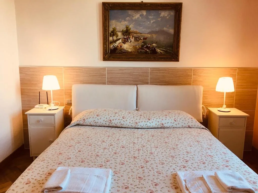 Superior Double Room with Lake View and Terrace — Villa Varenna