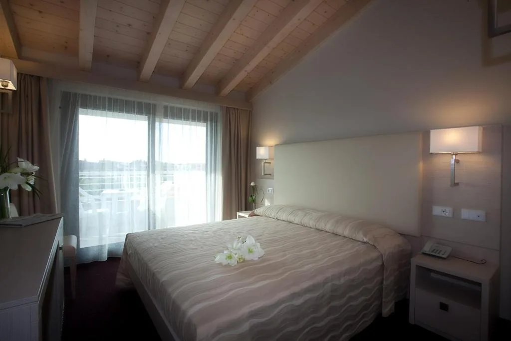 Superior Design Double Room — Hotel Porto Azzurro
