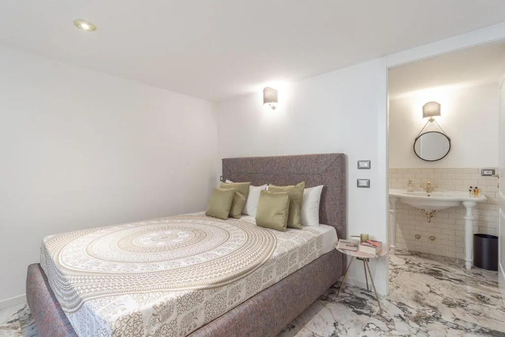 Superior Double Room — Duomo Smart Suites
