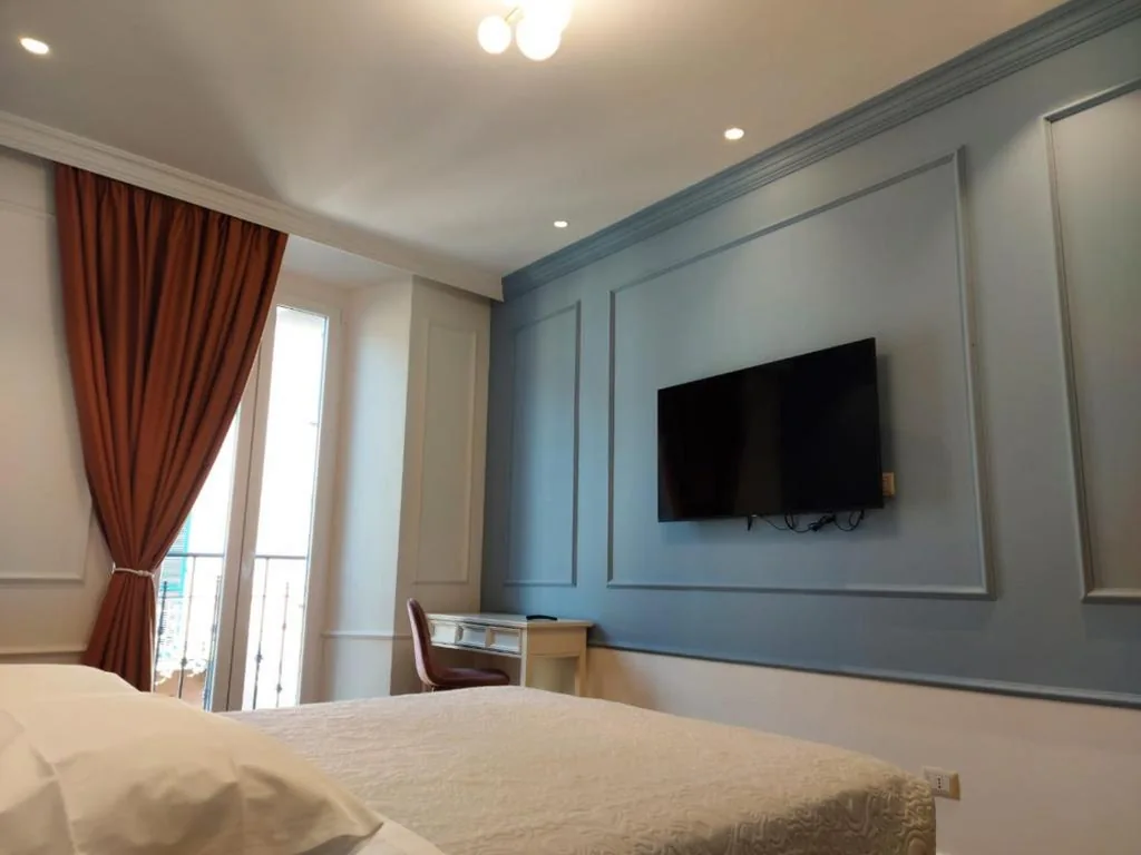 Superior Double Room — Hotel Borgovico