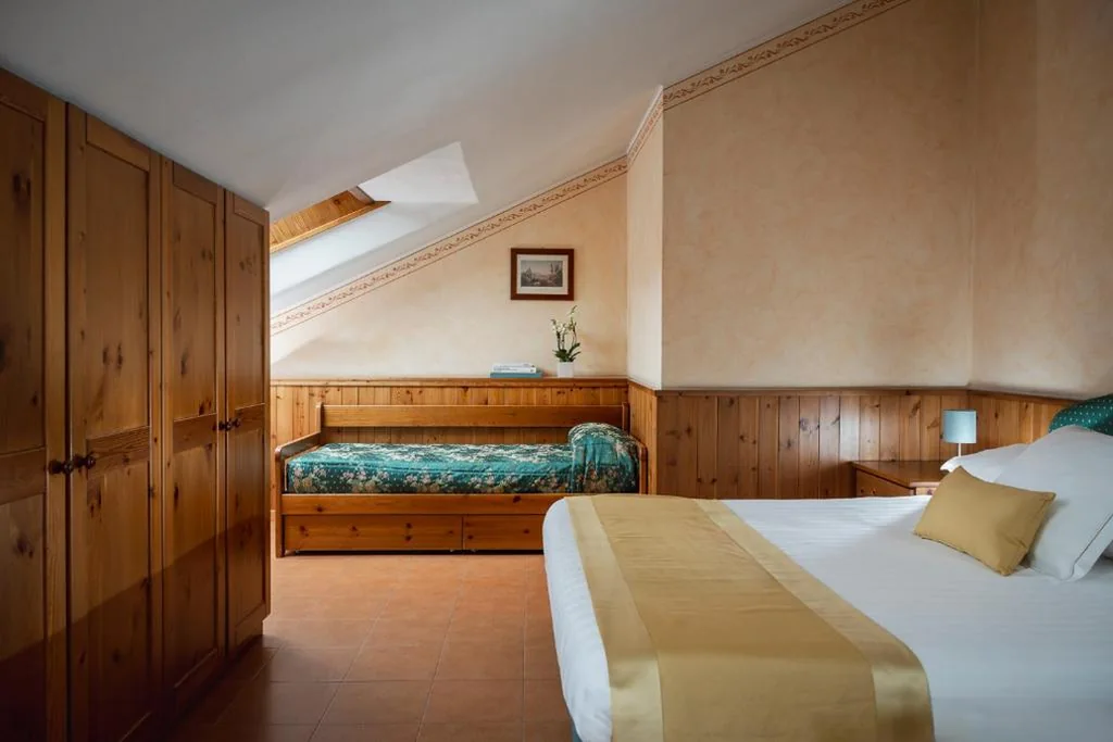 Superior Double Room — Hotel Cristallo