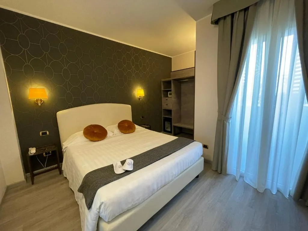 Camera Matrimoniale Superior — Hotel Florence Milano