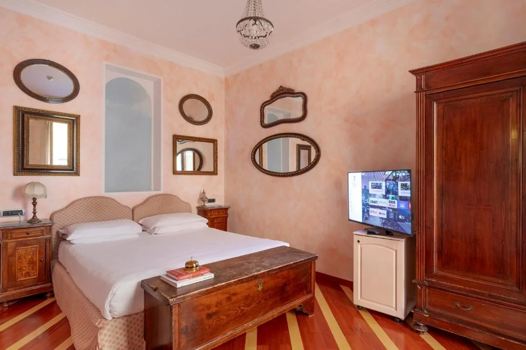 Superior Double Room — Hotel Sanpi Milano