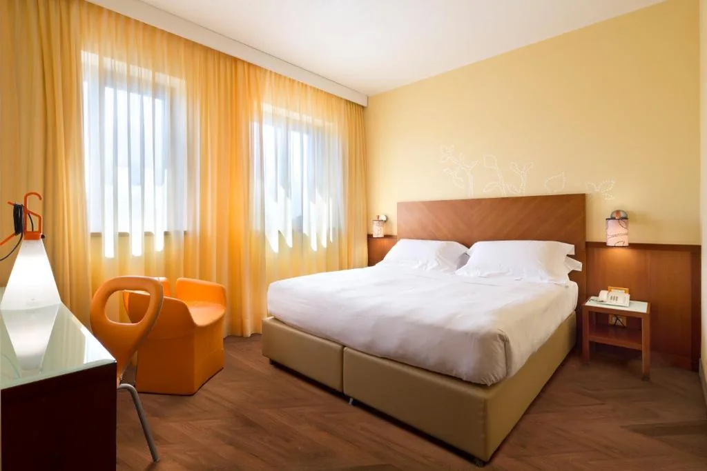Superior Double Room — UNA Hotels Mediterraneo Milano