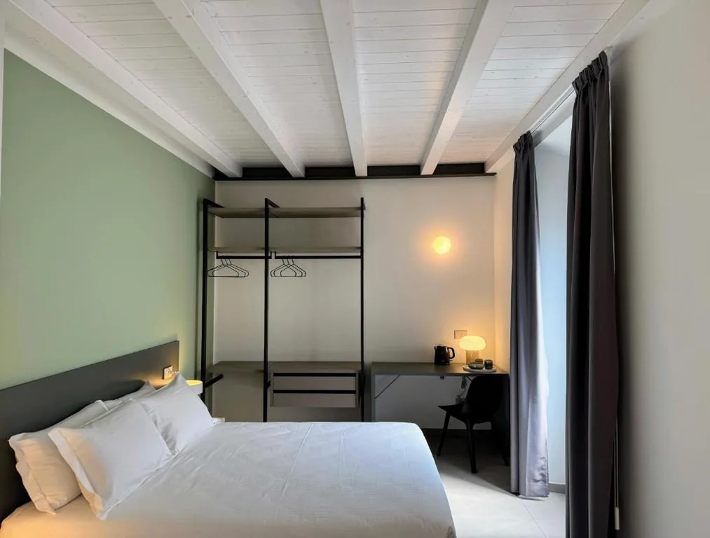 Double Room — Urban Living