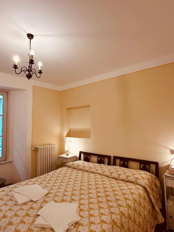 Double Room — Villa Corti