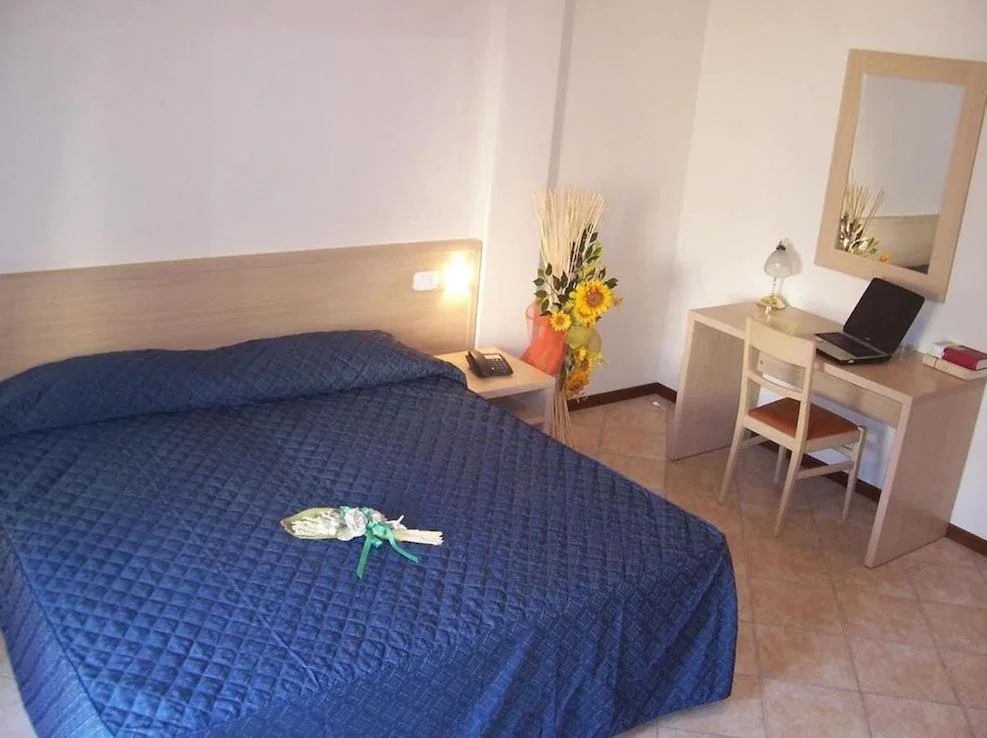 Double Room — Villa Giovanna
