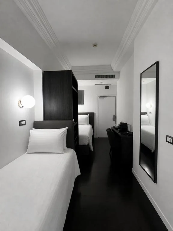 Small Double Room with Single Beds — BB Hotels Smarthotel Missori
