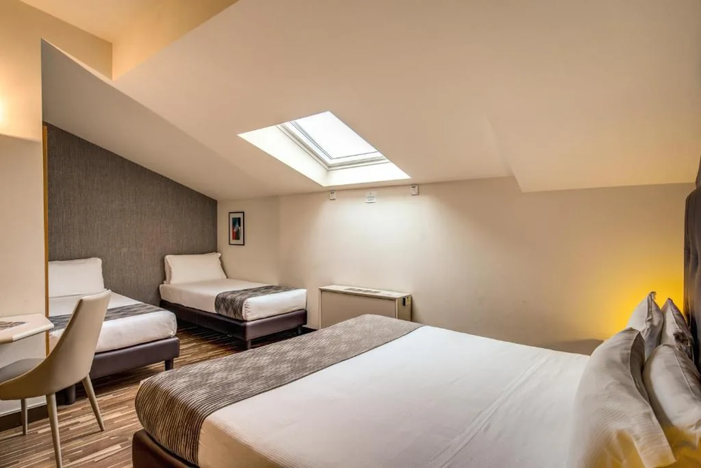Camera Quadrupla — Albergo Firenze