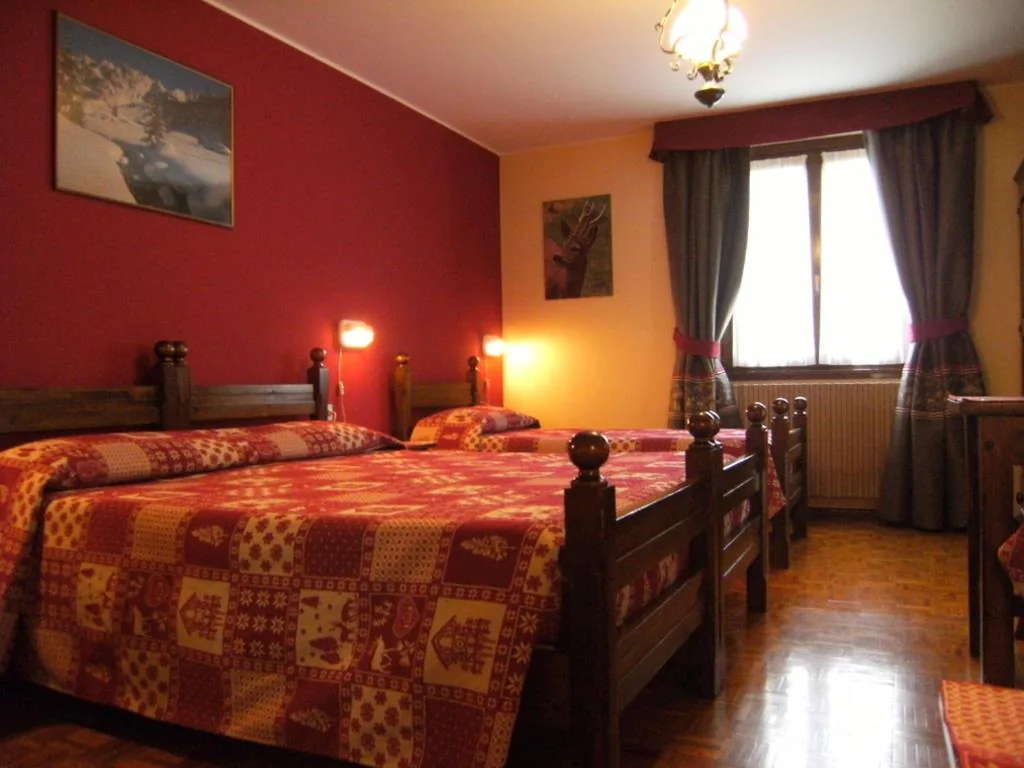 Quadruple Room — Albergo Thurwieser