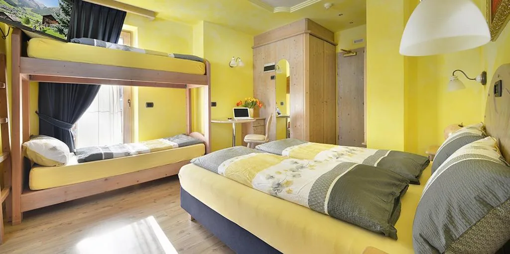 Camera Quadrupla Classic — Hotel Piccolo Mondo