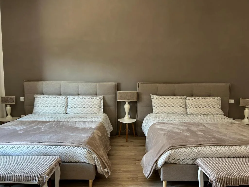 Quadruple Room with Private Bathroom — Residenza Guglielmo – Free Parking