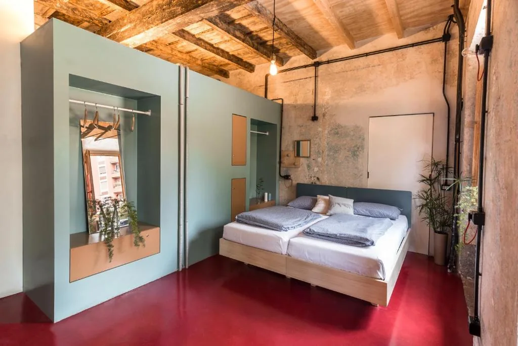 Camera Quadrupla con Bagno Privato — Un posto a Milano – guesthouse all’interno di una cascina del 700