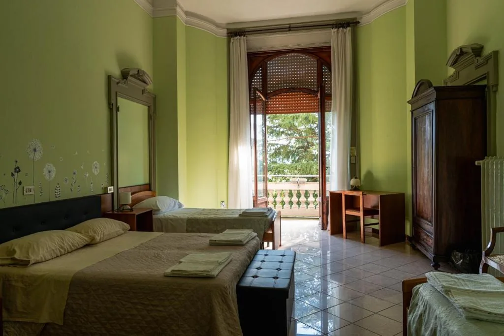 Camera Quadrupla con Balcone — Villa San Giuseppe