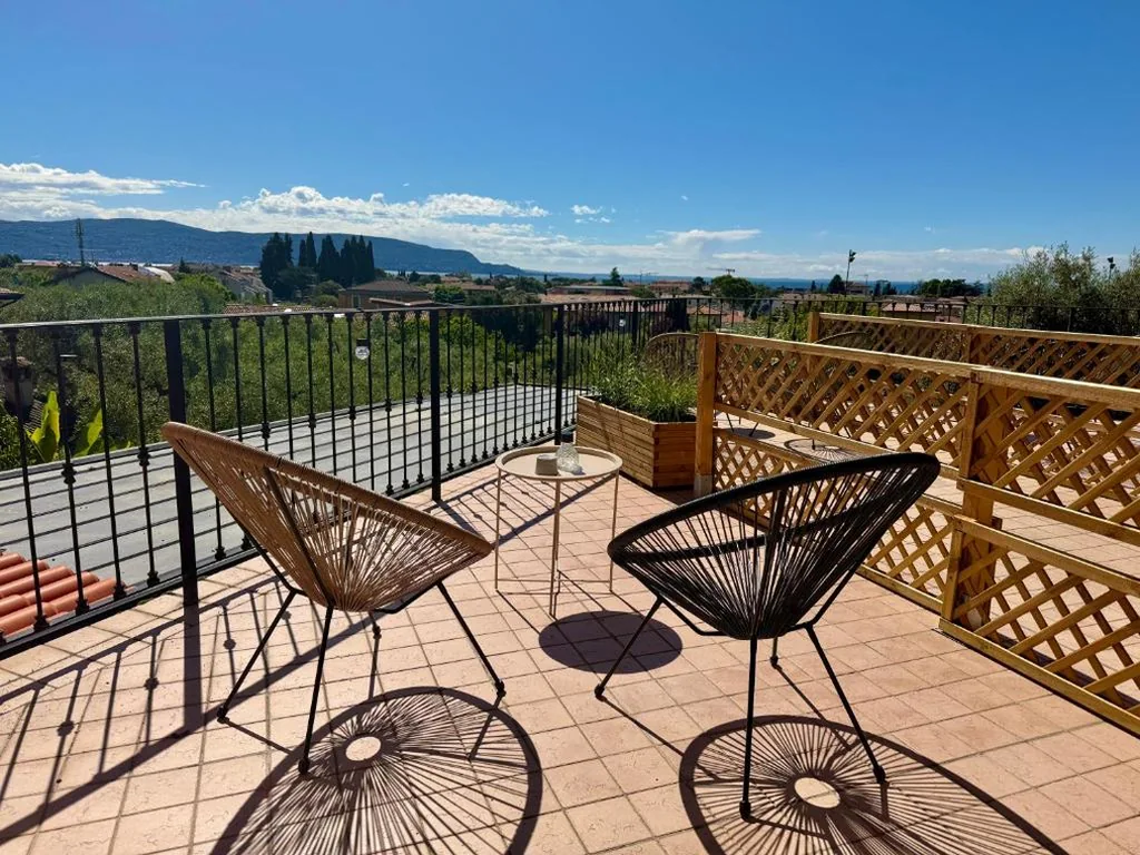Quadruple Room with Lake View — Albergo Vittoria