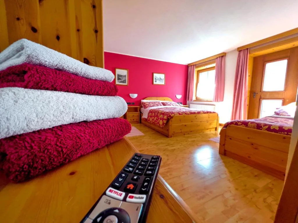 Quadruple Room with Mountain View — Garni Francescato