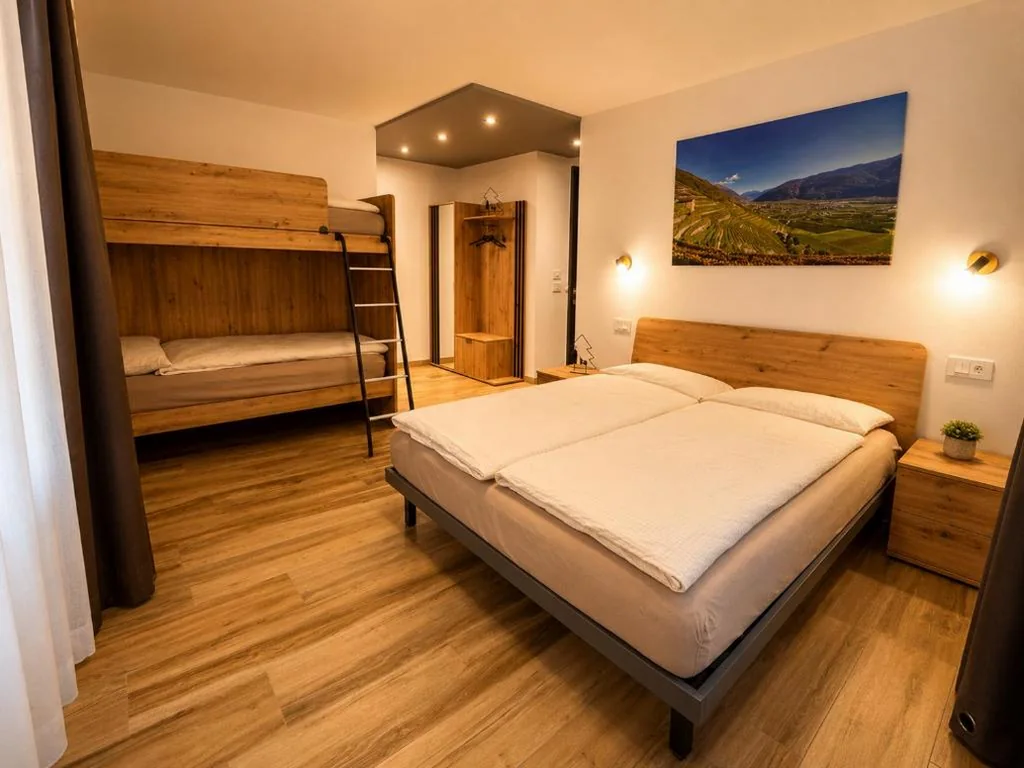 Quadruple Room with Mountain View — Sweet Alps