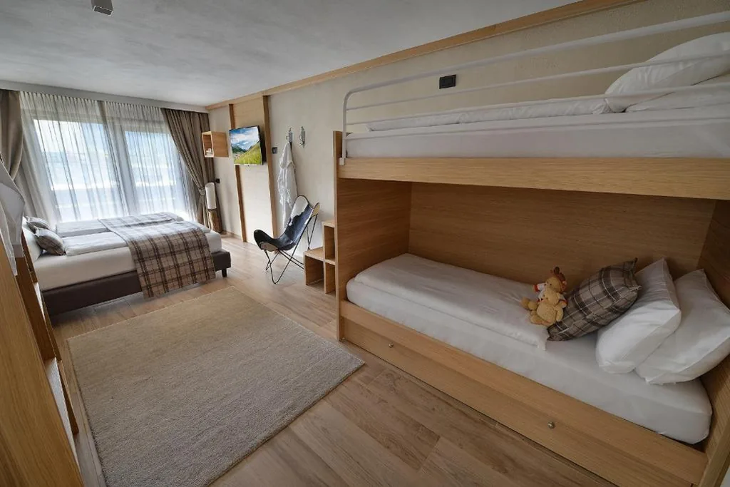 Deluxe Quadruple Room — Hotel Margherita