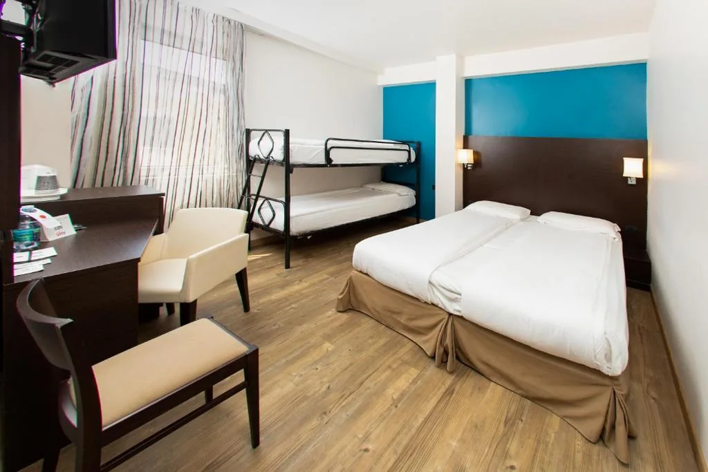 Quadruple Room — Hotel Bonotto
