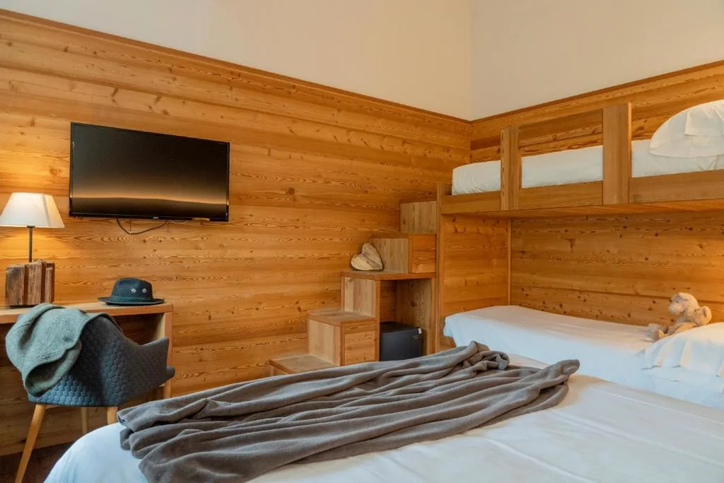 Quadruple Room — Hotel Nevada