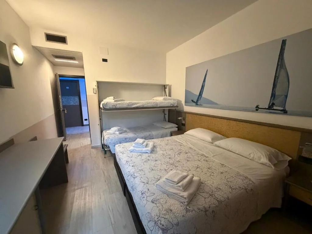 Quadruple Room — Hotel Plaza
