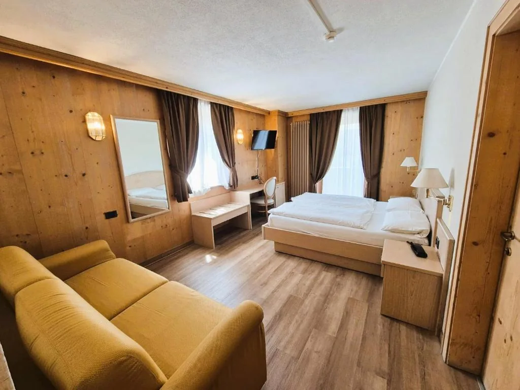 Standard Quadruple Room — Hotel Angelica